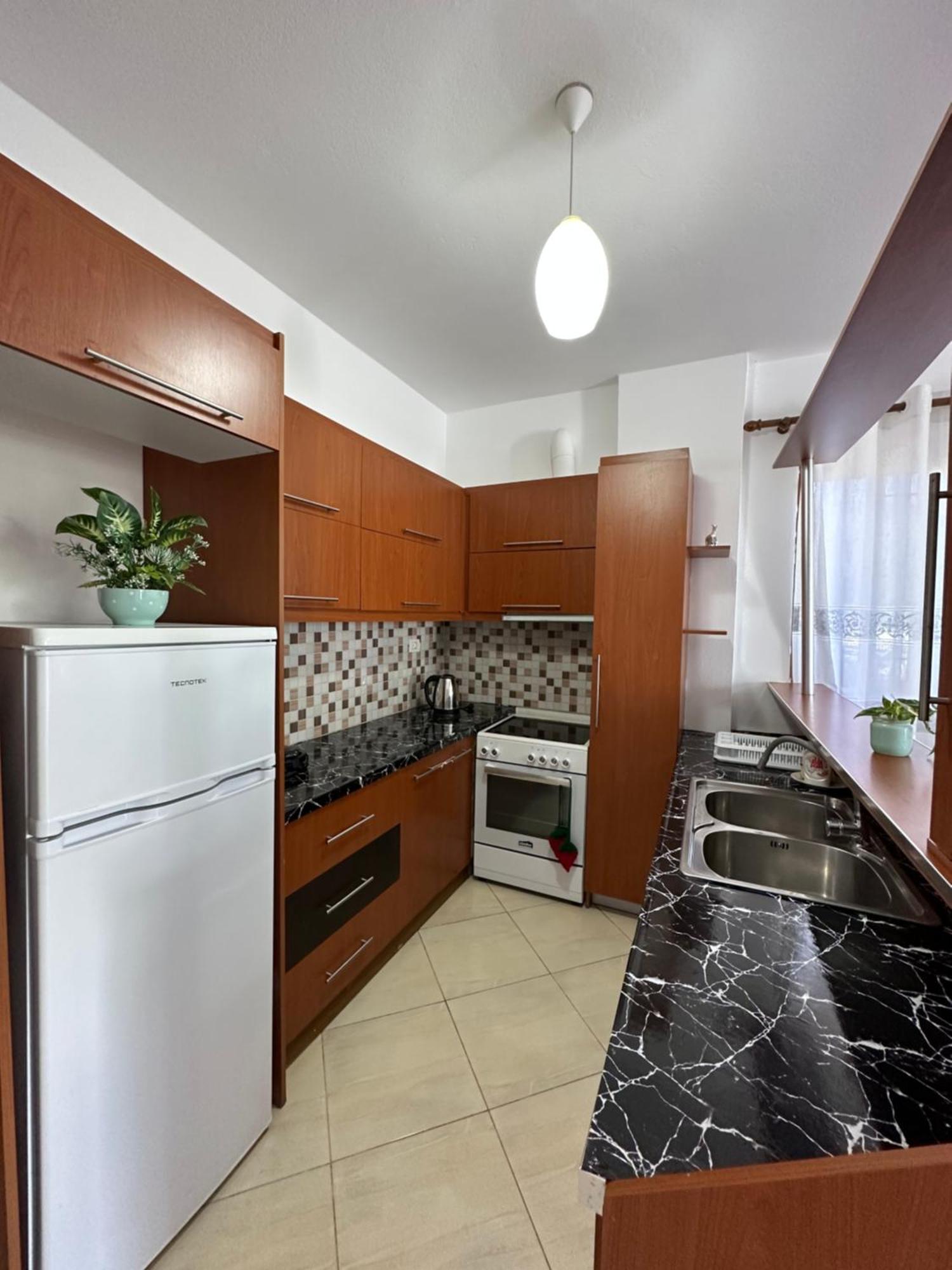 קסאמיל Guesthouse Xhuliano מראה חיצוני תמונה