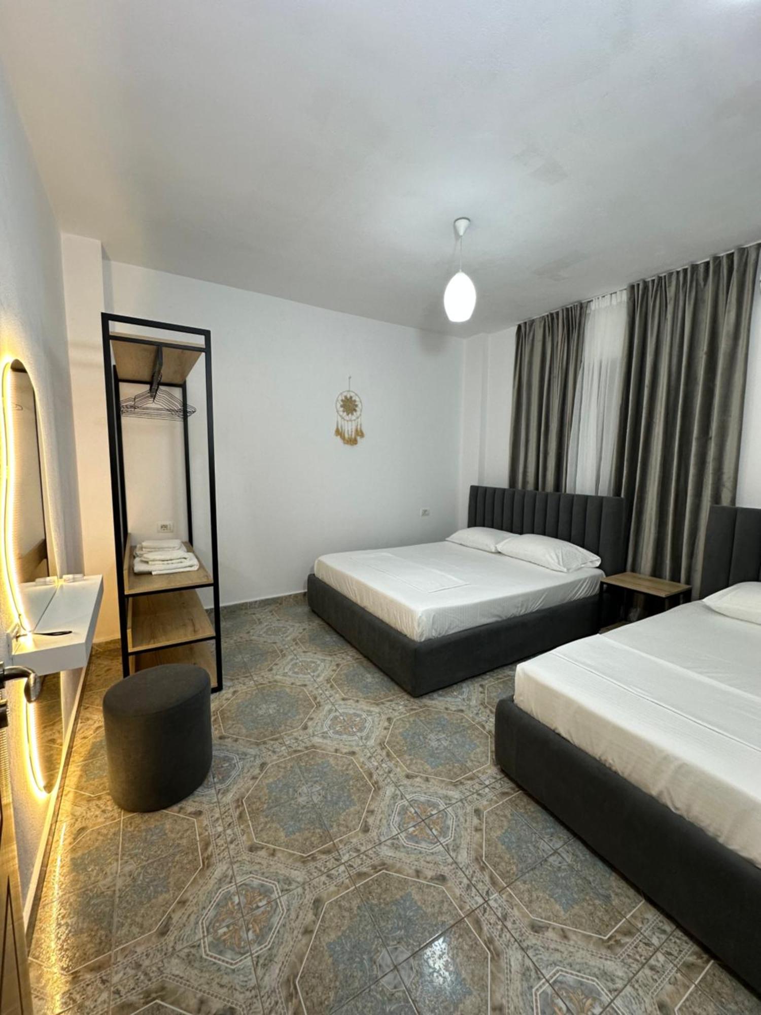 קסאמיל Guesthouse Xhuliano חדר תמונה